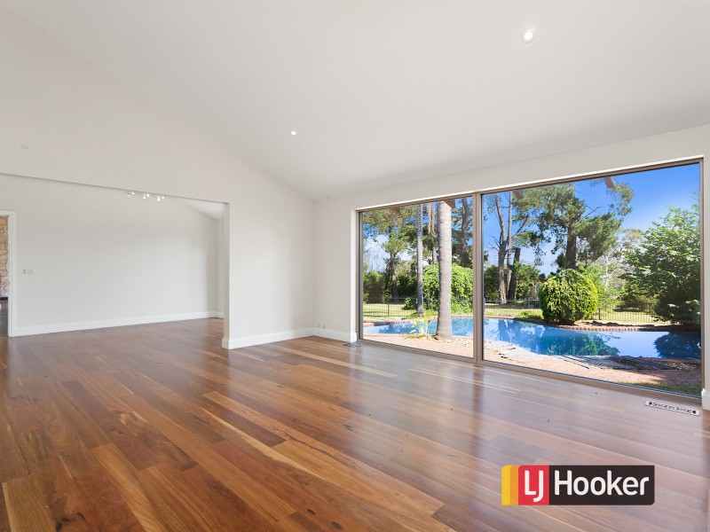 96 Wooralla Drive, Mount Eliza VIC 3930