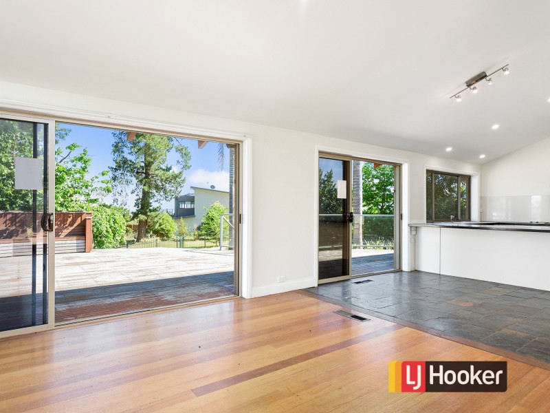 96 Wooralla Drive, Mount Eliza VIC 3930