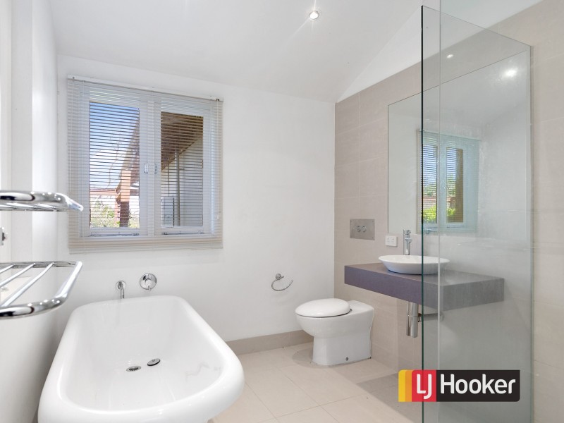 96 Wooralla Drive, Mount Eliza VIC 3930