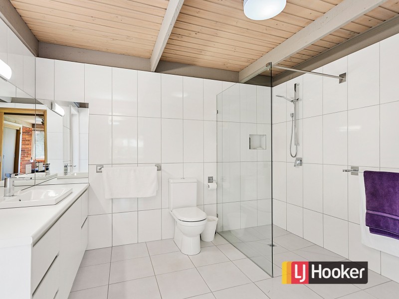 16 Conifer Court, Frankston South VIC 3199