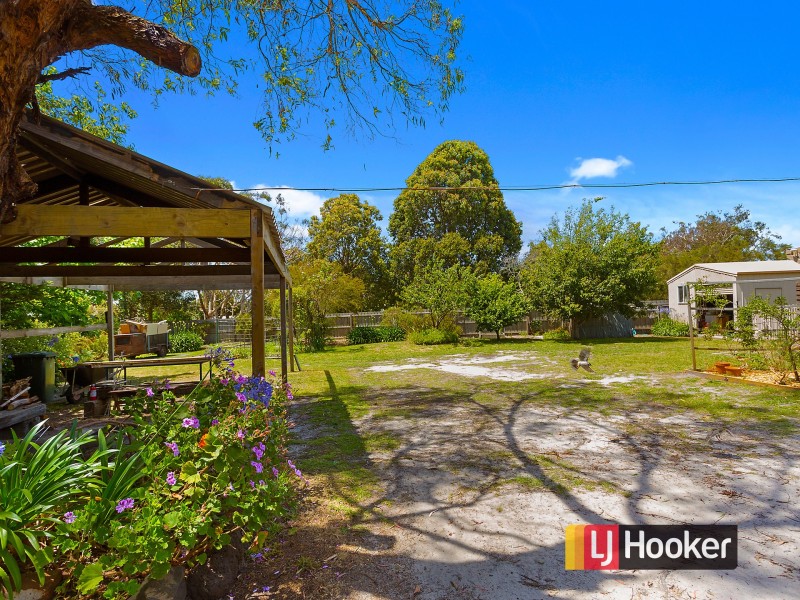 16 Conifer Court, Frankston South VIC 3199