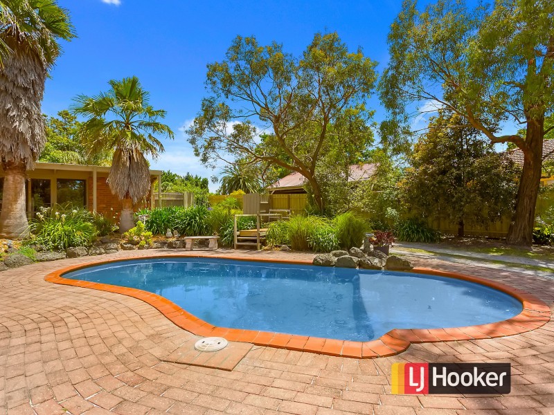 16 Conifer Court, Frankston South VIC 3199