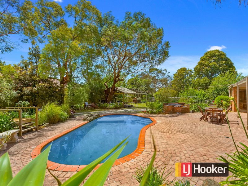 16 Conifer Court, Frankston South VIC 3199