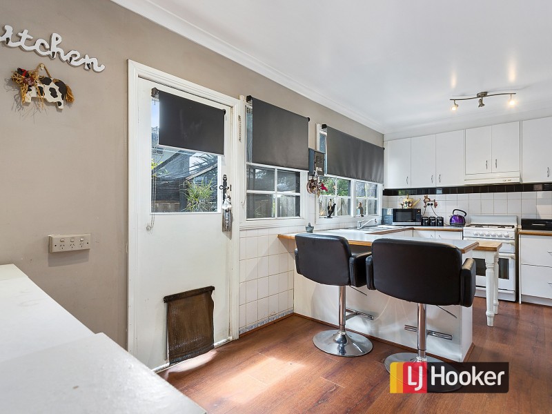 13 & 15 Candlebark Crescent, Frankston North VIC 3200