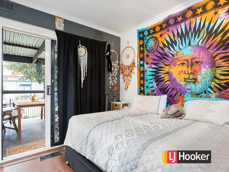 13 & 15 Candlebark Crescent, Frankston North VIC 3200