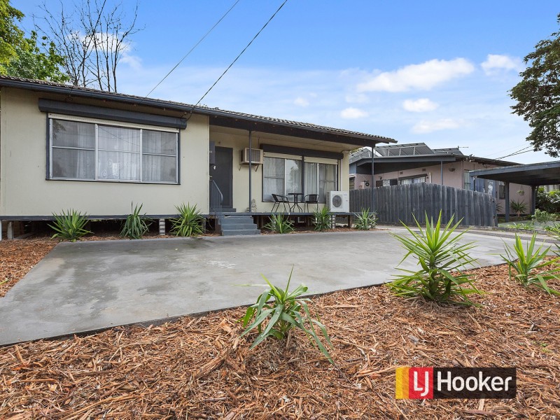 13 & 15 Candlebark Crescent, Frankston North VIC 3200