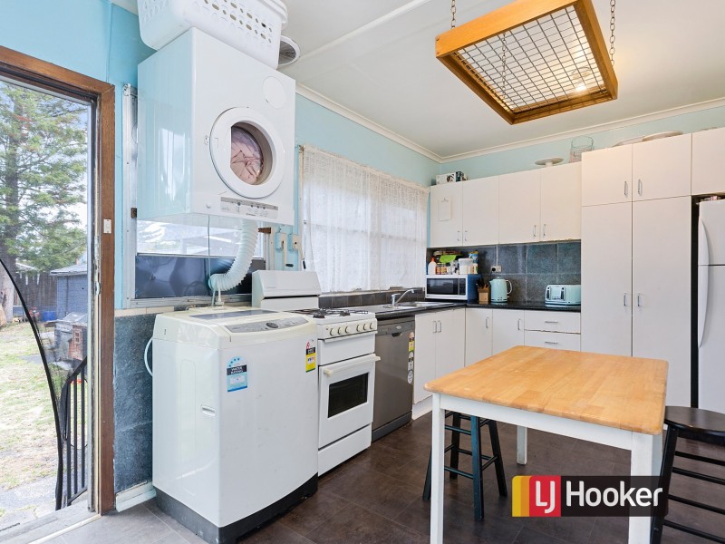 13 & 15 Candlebark Crescent, Frankston North VIC 3200