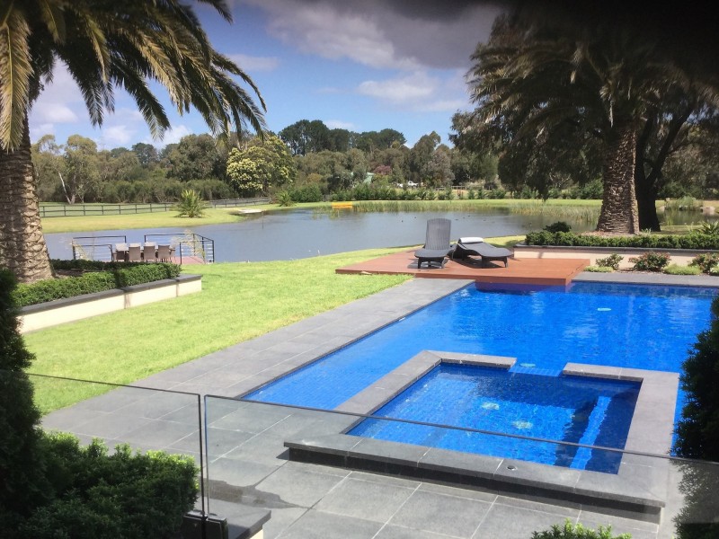 1 East Road, Pearcedale VIC 3912