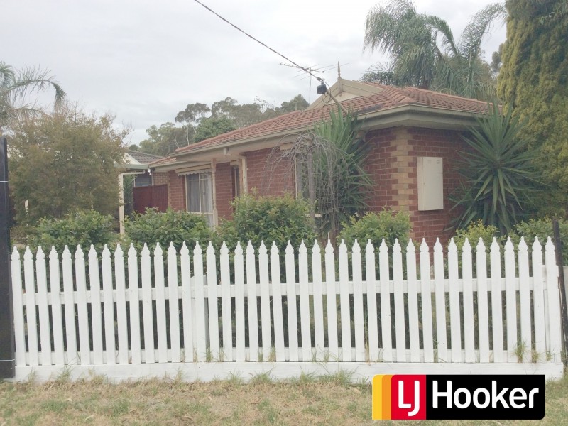 2 Alter Court, Skye VIC 3977