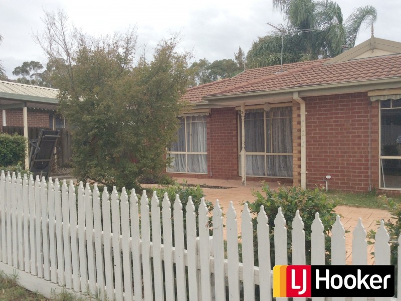 2 Alter Court, Skye VIC 3977