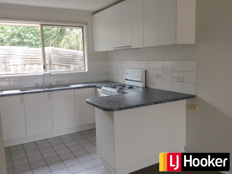 2 Alter Court, Skye VIC 3977