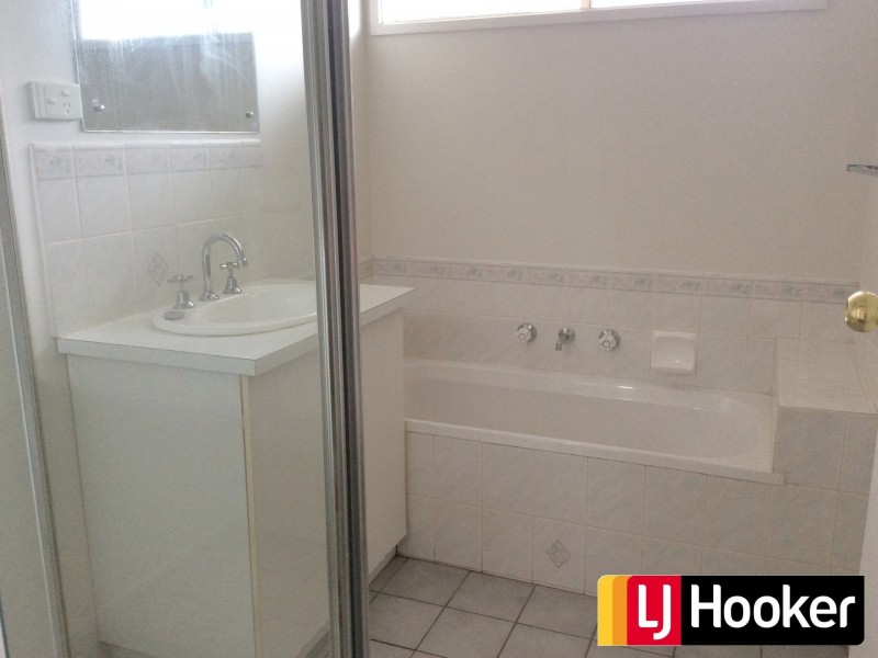 2 Alter Court, Skye VIC 3977