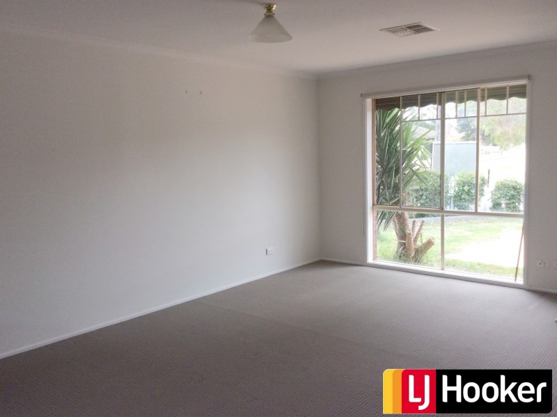 2 Alter Court, Skye VIC 3977