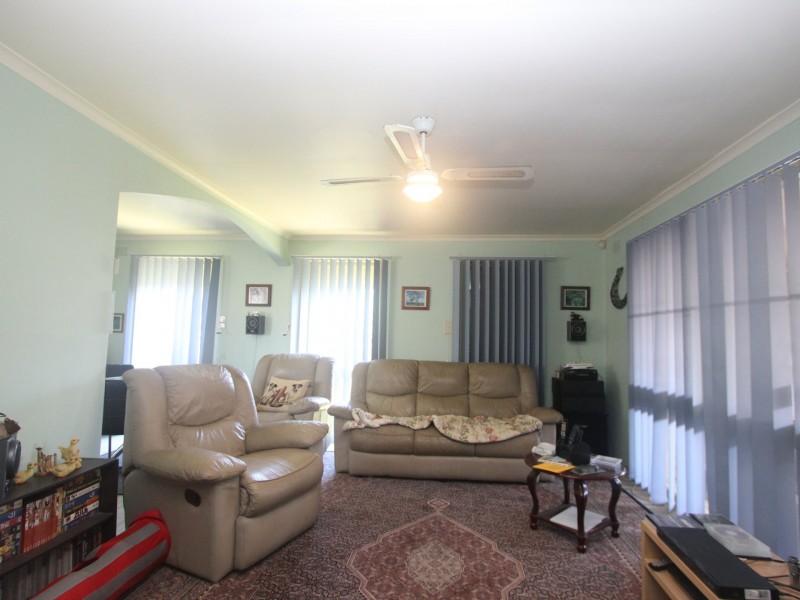 18 Downs Road, Seaford VIC 3198