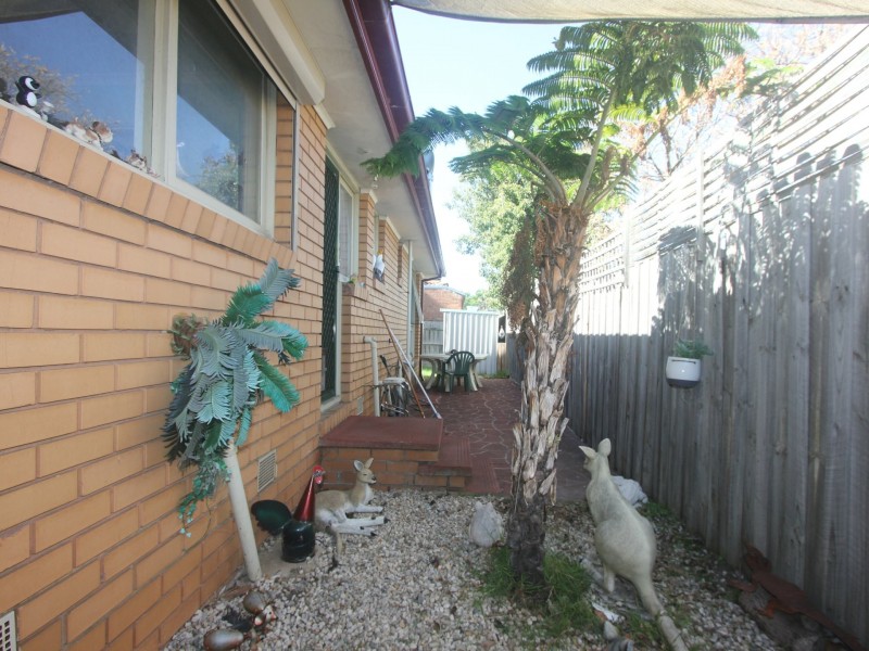 18 Downs Road, Seaford VIC 3198