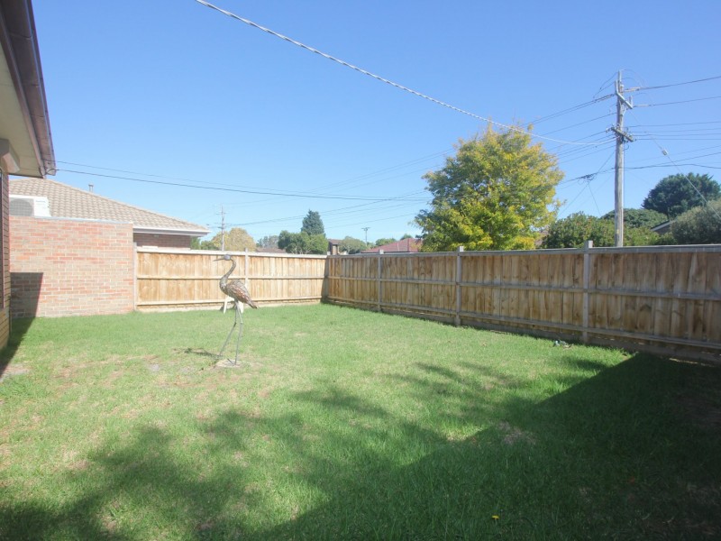 18 Downs Road, Seaford VIC 3198