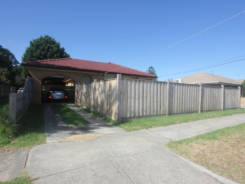 18 Downs Road, Seaford VIC 3198