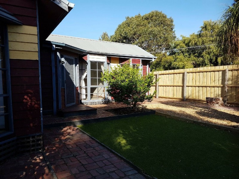 8 Spray Street, Frankston VIC 3199