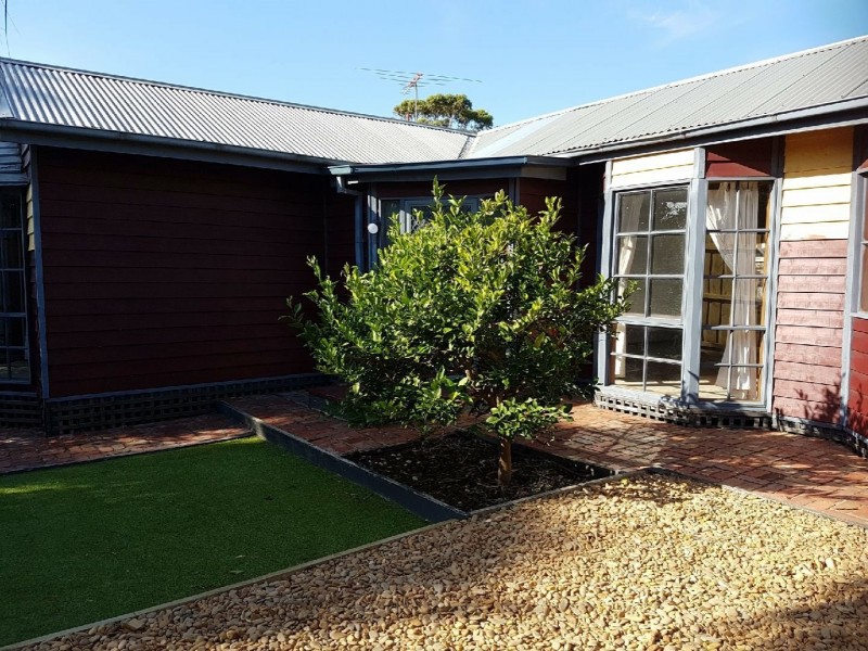 8 Spray Street, Frankston VIC 3199