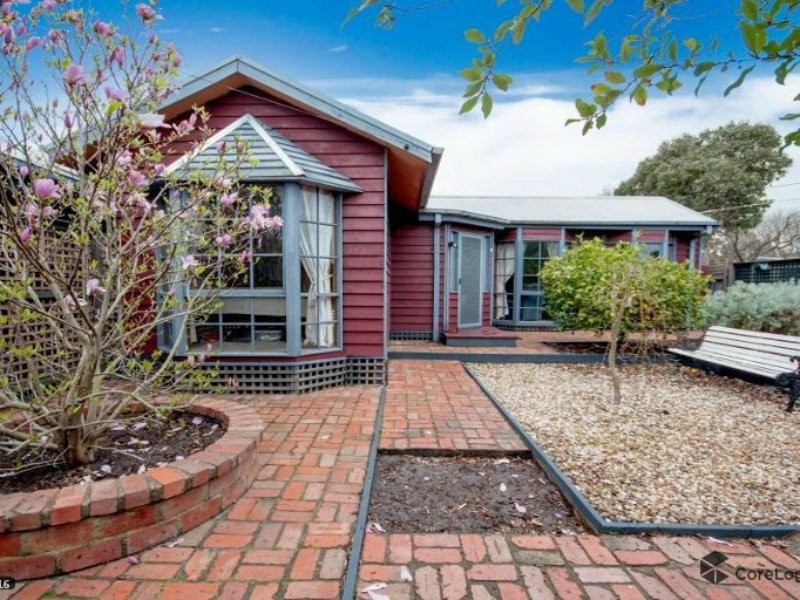 8 Spray Street, Frankston VIC 3199