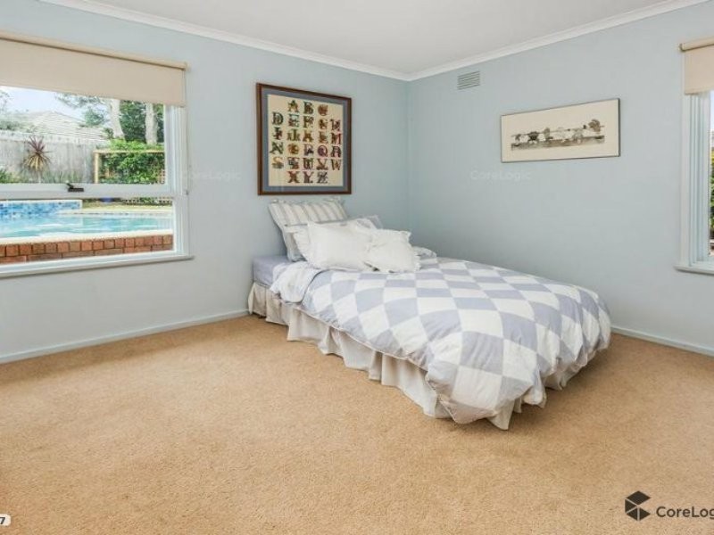 13 Irvine Crescent, Frankston VIC 3199