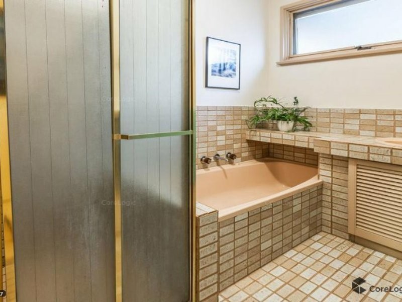 13 Irvine Crescent, Frankston VIC 3199