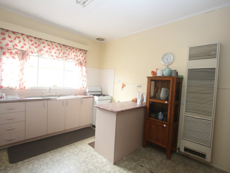 15 Johnstone Street, Seaford VIC 3198