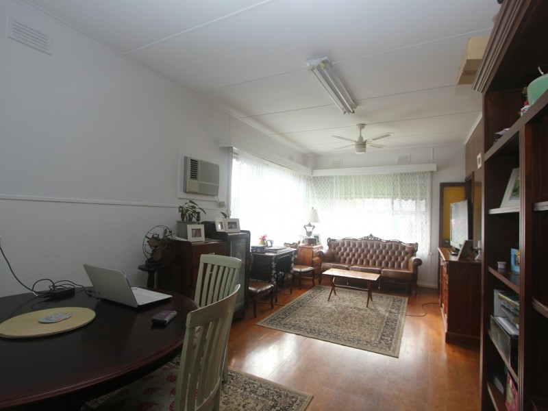 15 Johnstone Street, Seaford VIC 3198