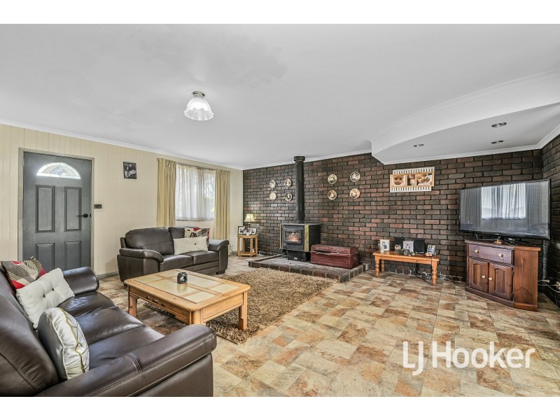 25 Stanley Road, Devon Meadows VIC 3977