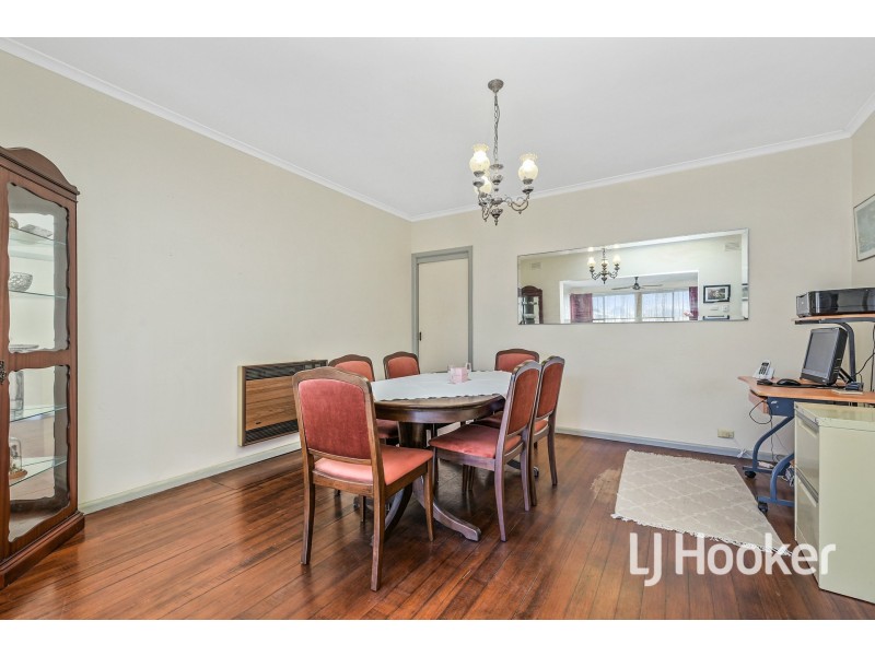 25 Stanley Road, Devon Meadows VIC 3977