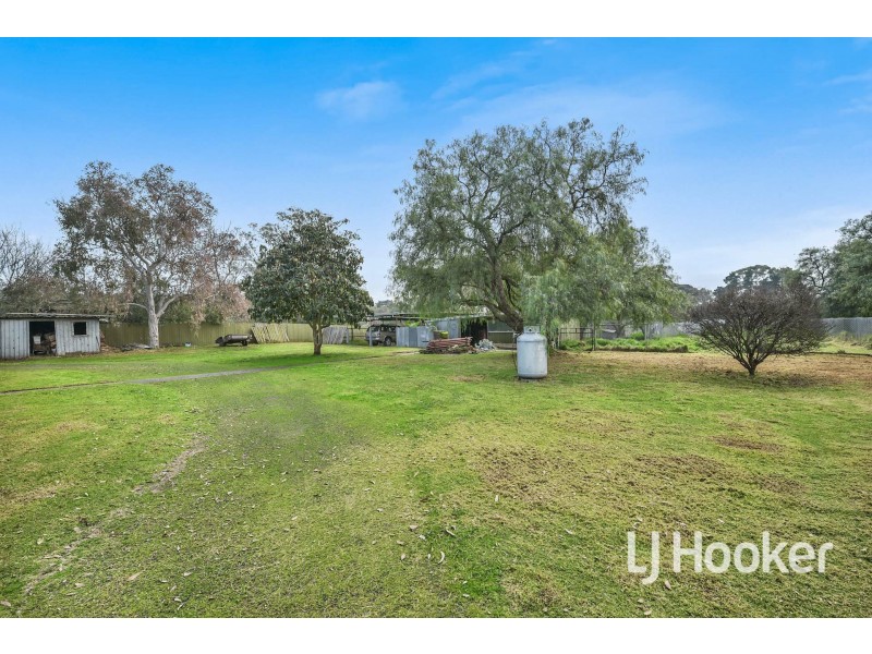 25 Stanley Road, Devon Meadows VIC 3977