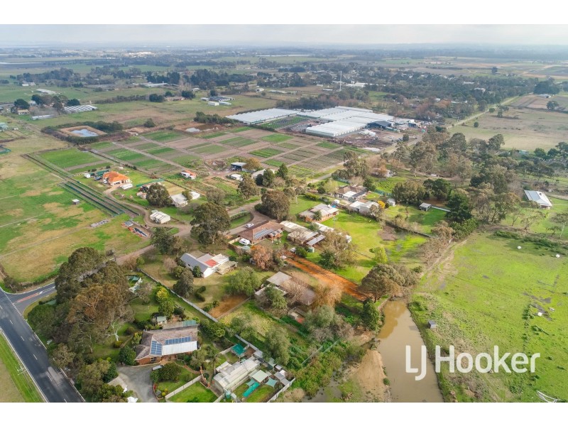 25 Stanley Road, Devon Meadows VIC 3977