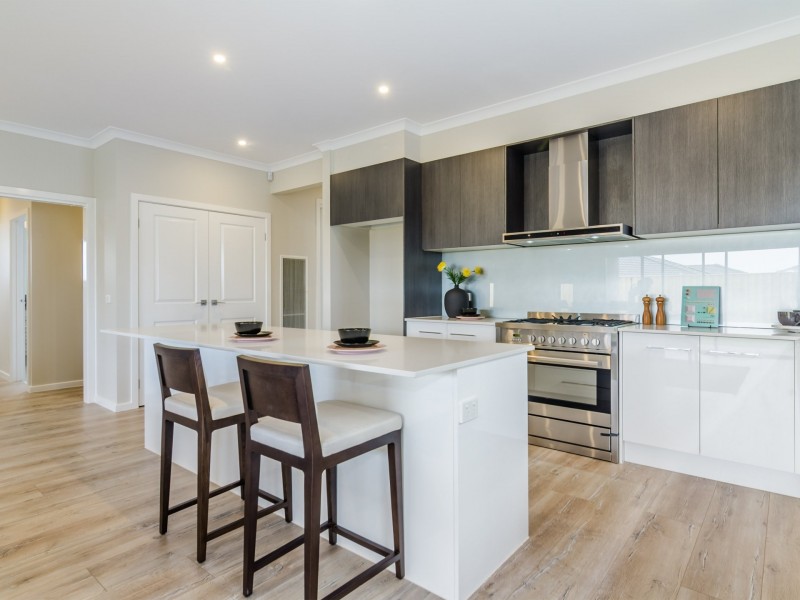 7 Swallowtail Avenue, Clyde North VIC 3978