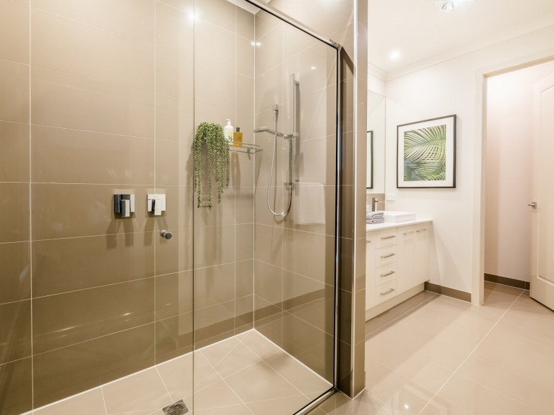 7 Swallowtail Avenue, Clyde North VIC 3978