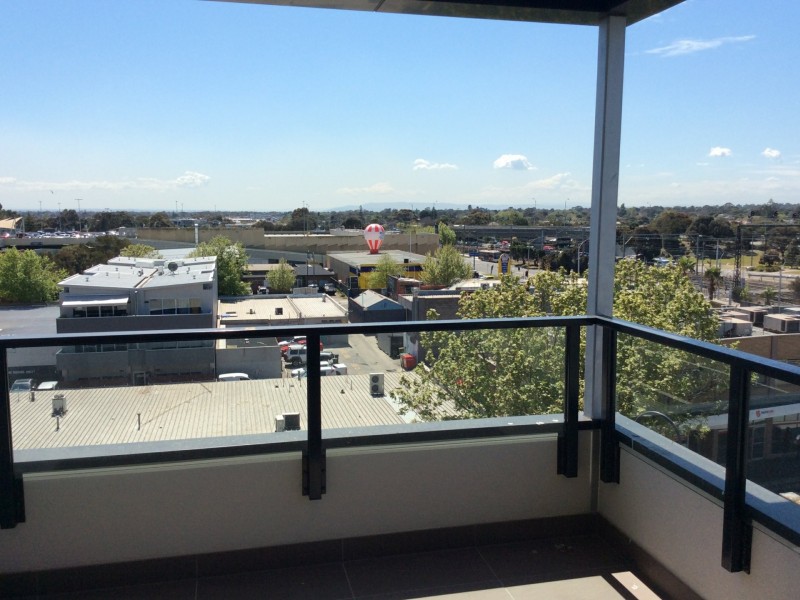 Apartment 404/2-20 Clyde Street, Frankston VIC 3199