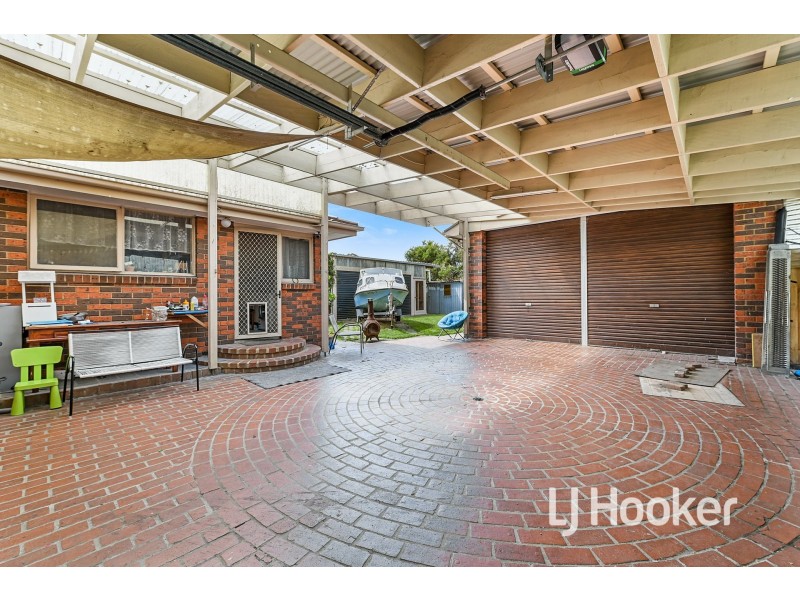 24 Shearwater Drive, Carrum Downs VIC 3201
