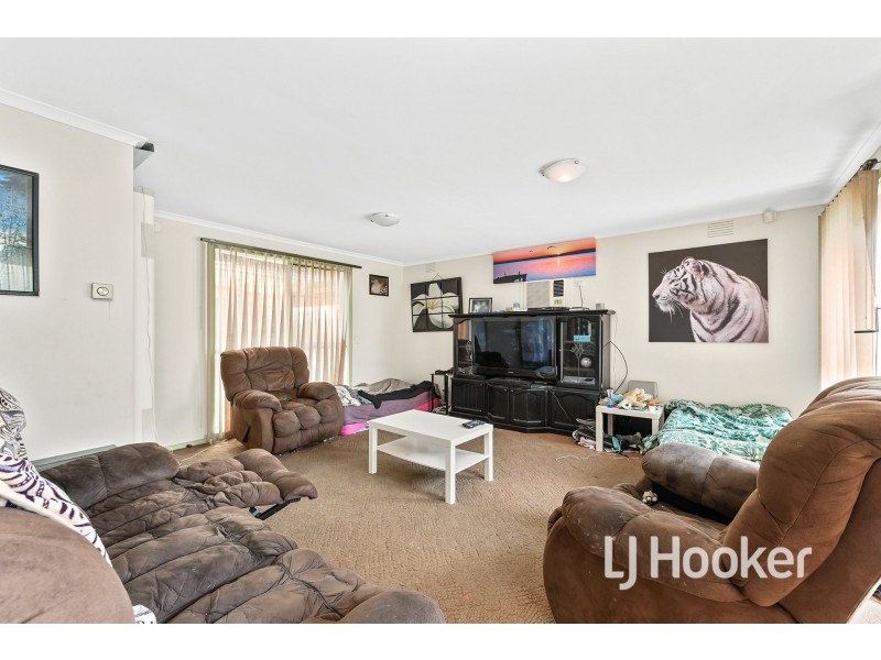 24 Shearwater Drive, Carrum Downs VIC 3201