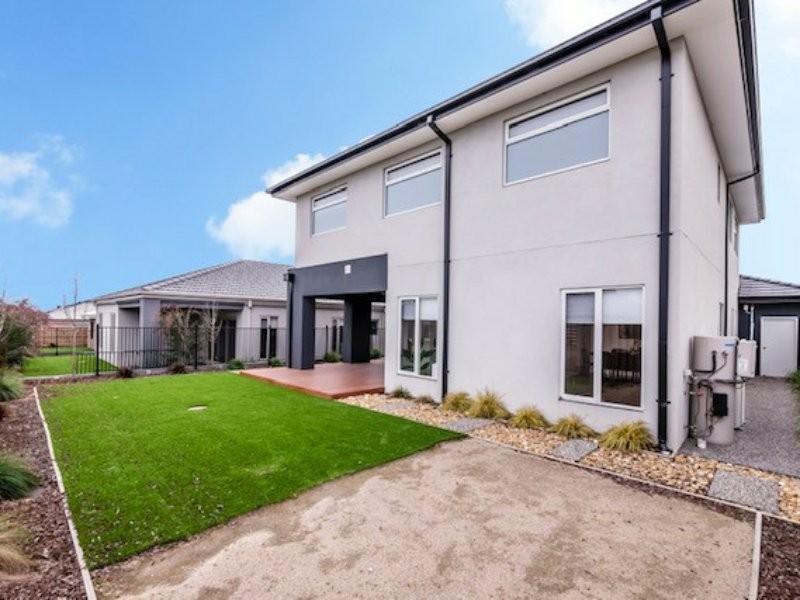 22 Callow Avenue, Clyde North VIC 3978