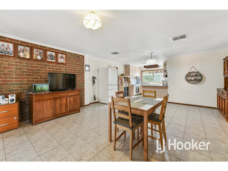 41 Holbourne Drive, Junction Village VIC 3977