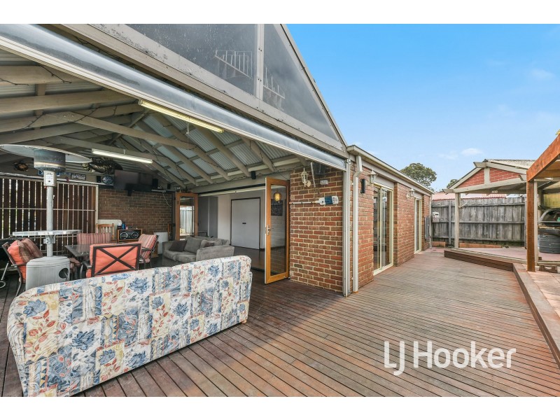 41 Holbourne Drive, Junction Village VIC 3977