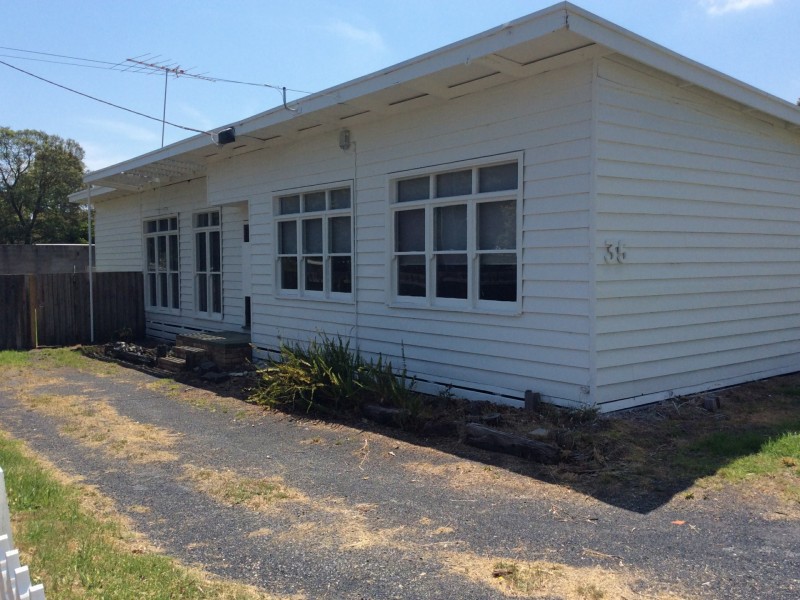 35 Kareela Road, Frankston VIC 3199