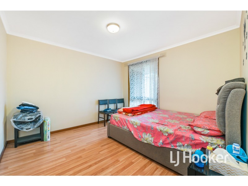 2/24 Alexander Street, Cranbourne VIC 3977