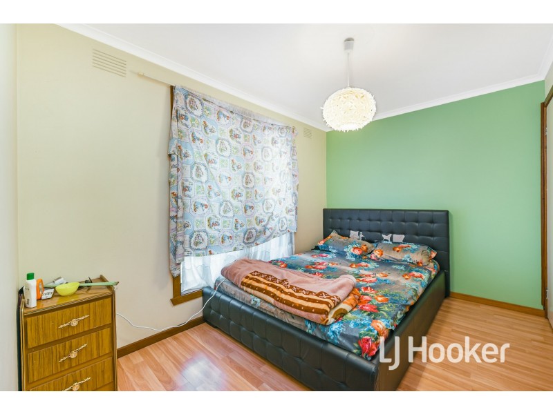 2/24 Alexander Street, Cranbourne VIC 3977