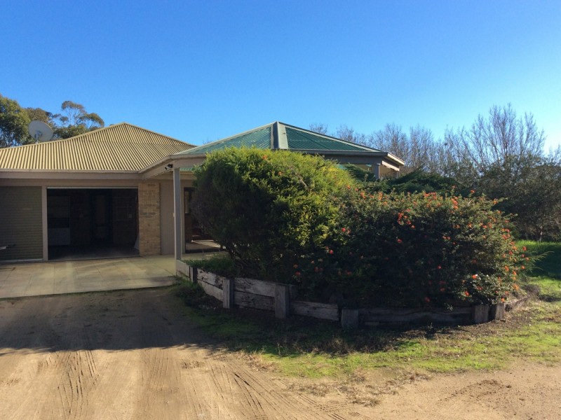 36 Roberts Road, Mornington VIC 3931