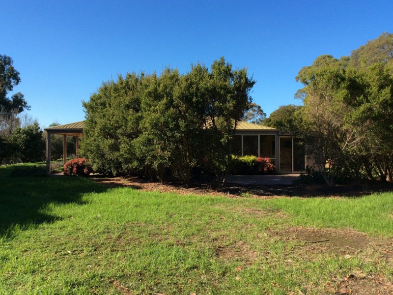 36 Roberts Road, Mornington VIC 3931