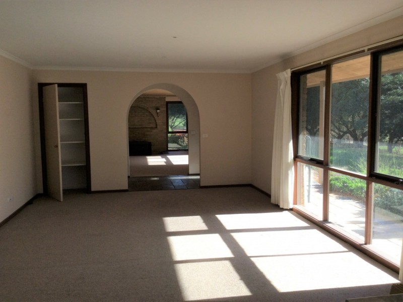 36 Roberts Road, Mornington VIC 3931