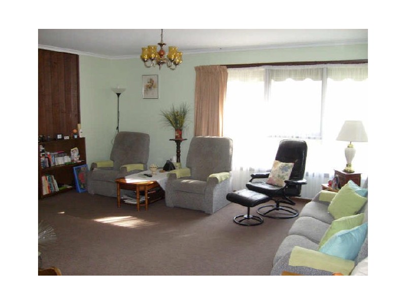 4 Santa Barbara Drive, Frankston VIC 3199