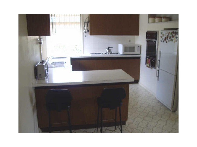 4 Bunnarong Drive, Frankston VIC 3199