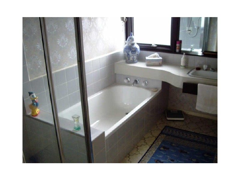 4 Bunnarong Drive, Frankston VIC 3199