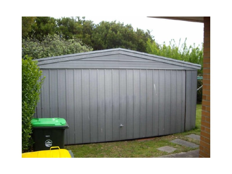 4 Bunnarong Drive, Frankston VIC 3199